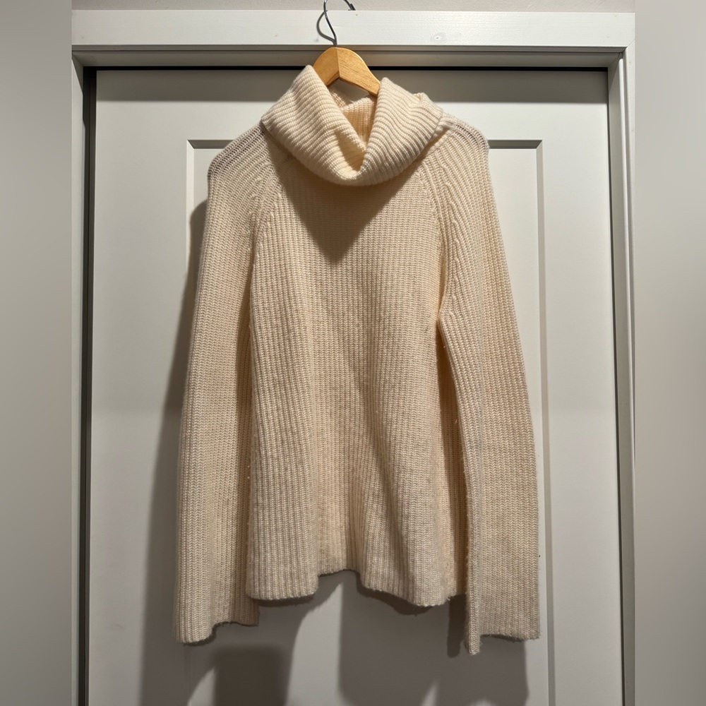 Cashmere sweater